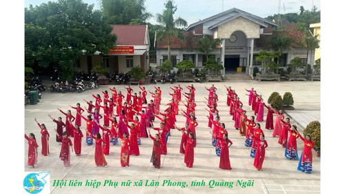 Đồng diễn dân vũ 12